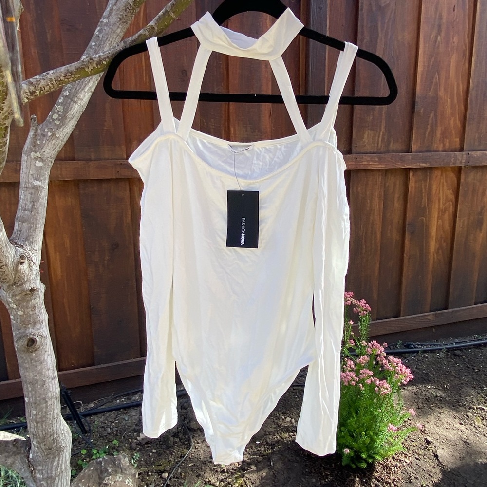 L cream/off-white Fashion Nova bodysuit